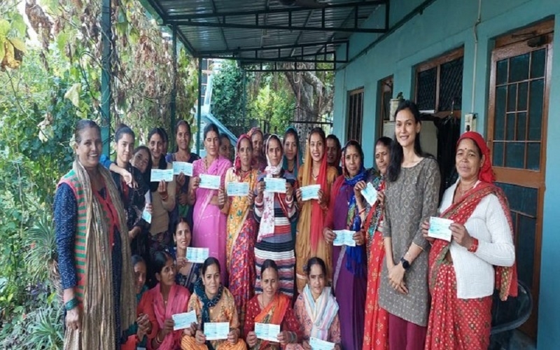 Kedarnath Women1