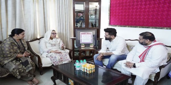 आईपीएस पूरन के परिवार से मिले चिराग पासवान, न्याय का दिया भरोसा