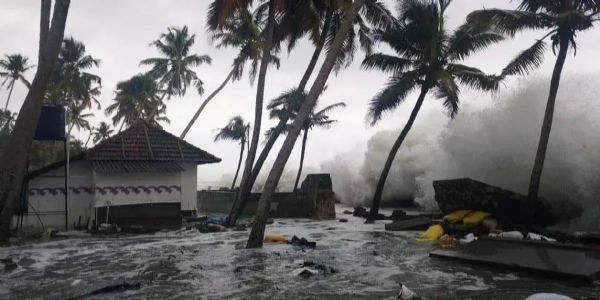 आंध्र प्रदेश में चक्रवात का खतरा, अगले 24 घंटे भारी बारिश का अलर्ट