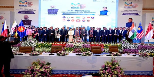 मध्य प्रदेश की नीतियों से बढ़ रहा निवेश और निर्यात : मुख्य सचिव जैन