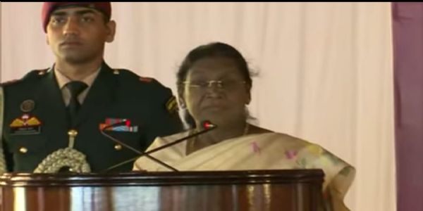 ध्यान व योग से दूर किए जा सकता है एकाकीपन और तनाव: राष्ट्रपति मुर्मू