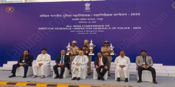देश का सर्वश्रेष्ठ पुलिस स्टेशन दिल्ली का गाजीपुर, डीजीपी-आईजी कॉन्फ्रेंस में अमित शाह ने किया पुरस्कृत
