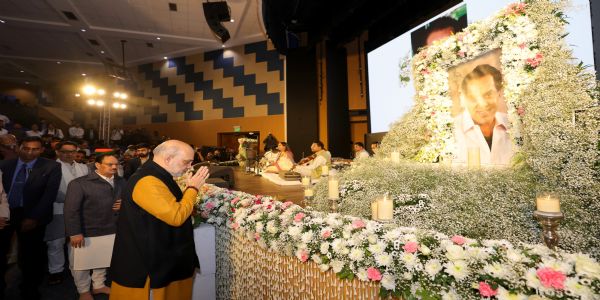 प्रसिद्ध अभिनेता धर्मेन्द्र की याद में श्रद्धांजलि सभा आयोजित, अमित शाह सहित केन्द्रिय मंत्री पहुंचे