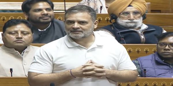 राहुल गांधी ने संसद में प्रदूषण के मुद्दे पर व्यापक चर्चा की मांग की