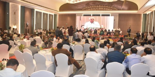 मुख्यमंत्री भूपेंद्र पटेल ने सूरत में ‘ऑल इंडिया मेयर्स काउंसिल’ की 116वीं नेशनल एग्जीक्यूटिव बैठक का शुभारंभ किया
