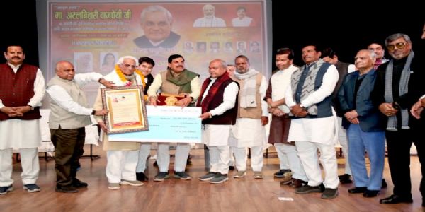 अटल जी ने लोक कल्याण एवं राष्ट्र निर्माण में अद्वितीय योगदान दिया : मुख्यमंत्री डॉ यादव