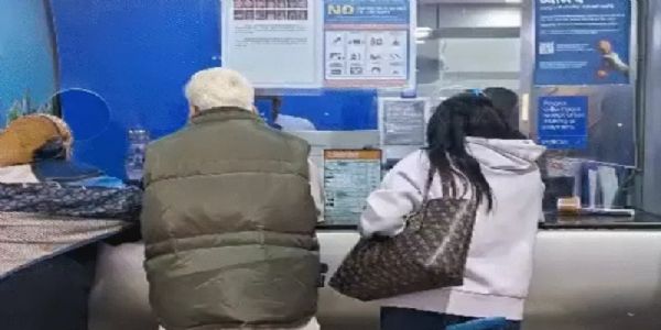 मप्र में इंडिगो की 65 से ज्यादा फ्लाइट रद्द, यात्री बोले- कोई मदद नहीं मिल रही