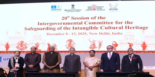 हमारी सांस्कृतिक विरासत जीवंत धरोहर: गजेंद्र शेखावत