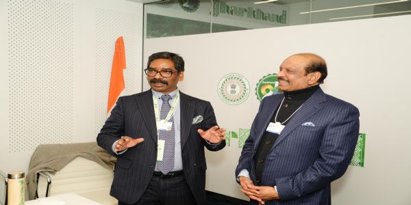 दावोस में मुख्यमंत्री हेमन्त सोरेन से ग्लोबल रिटेल आउटलेट कंपनी लूलू ग्रुप के फाउंडर ने की मुलाकात