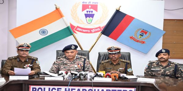 झारखंड में एक करोड़ का इनामी अनल सहित 15 नक्सली ढेर