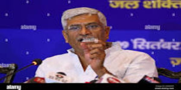 अब लोगों के जीवन में सुधार से मापा जा रहा विकास : शेखावत