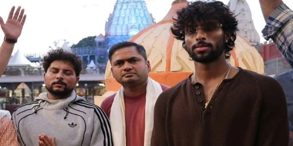 क्रिकेटर तिलक वर्मा और कुलदीप यादव महाकाल की भस्म आरती में हुए शामिल