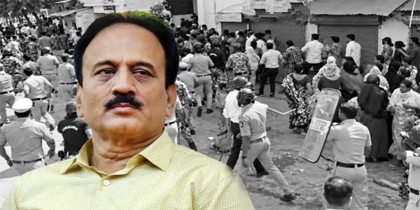 जलगांव में आरएसएस के दशहरा जुलूश के विरोध के दौरान पथराव, पुलिस का लाठीचार्ज, दर्जनों गिरफ्तार