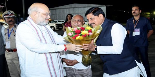 केन्द्रीय मंत्री अमित शाह नई दिल्ली रवाना, मुख्यमंत्री डॉ. यादव ने दी भावभीनी विदाई