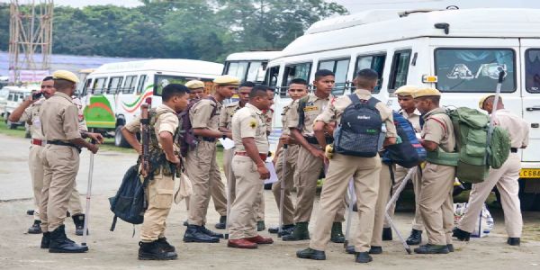 असम में नगांव लोकसभा उपचुनाव के लिए कड़ी सुरक्षा के बीच मतदान आरंभ