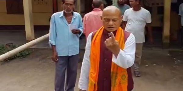 (असम) नगांव लोस उप चुनाव : दोपहर एक बजे तक 56.35 प्रतिशत मतदान