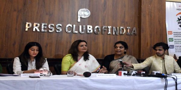 आवारा कुत्तों के प्रबंधन को लेकर दिल्ली में उच्चस्तरीय पैनल चर्चा