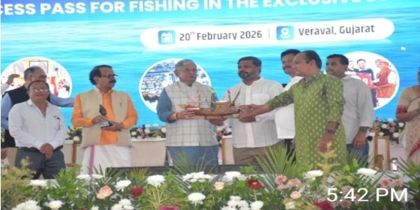 केंद्रीय मंत्री ने ईईज़ेड में मछली पकड़ने के लिए एक्सेस पास लॉन्च किया