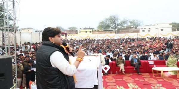 ज्योतिरादित्य ने मप्र के अशोक नगर जिले को दी करोड़ों के विकास कार्यों की सौगात