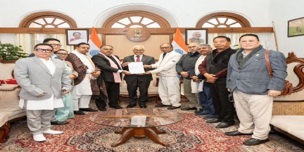 प्रधानमंत्री ने युमनाम खेमचंद को मणिपुर का मुख्यमंत्री बनने पर दी बधाई