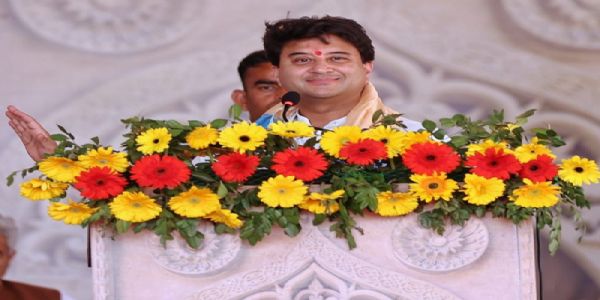 संस्कृति और पर्यटन की नई पहचान गढ़ रहा है ऐतिहासिक नगर चंदेरी : ज्योतिरादित्य सिंधिया