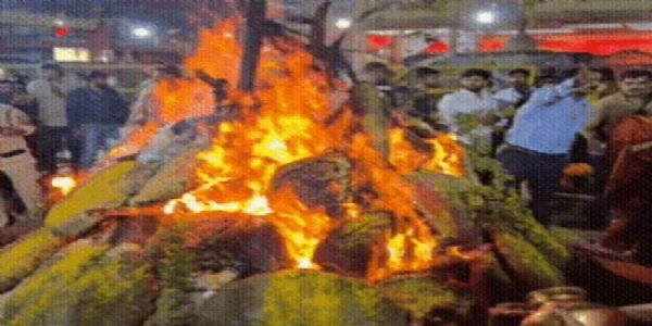 देश में सबसे पहले महाकाल मंदिर में हुआ होलिका दहन, वैदिक मंत्रों से जली होली
