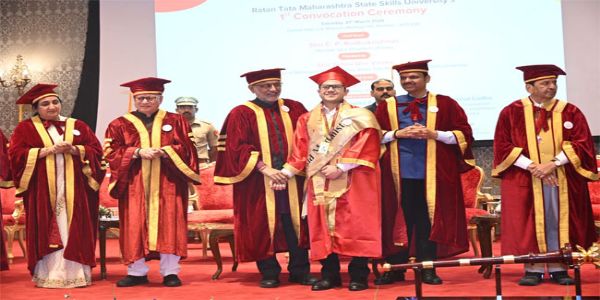 'डिग्री के साथ-साथ स्किल्स भी ज़रूरी है : उप राष्ट्रपति राधाकृष्णन