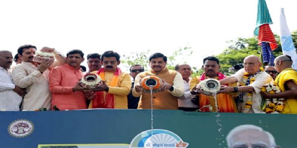 मध्य प्रदेश अमृत सरोवरों के जल क्षेत्र में 128 प्रतिशत वृद्धि के साथ देश में प्रथम स्थान पर