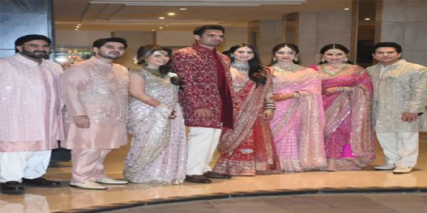 (अपडेट) मशहूर हस्तियों की मौजूदगी में हुई अर्जुन तेंदुलकर और सानिया चंडोक की शादी