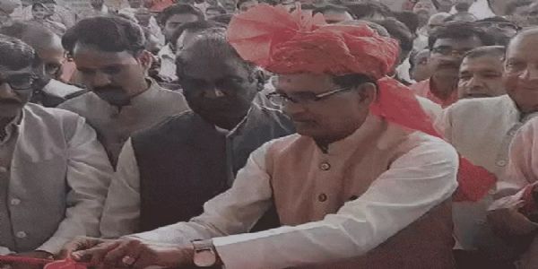 केंद्रीय मंत्री शिवराज ने रायसेन में उन्नत कृषि प्रदर्शनी का किया शुभारंभ