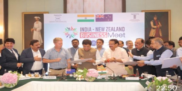 इंडिया- न्यूजीलैंड बिजनेस मीट: 'विश्व की शू कैपिटल' बनेगा आगरा