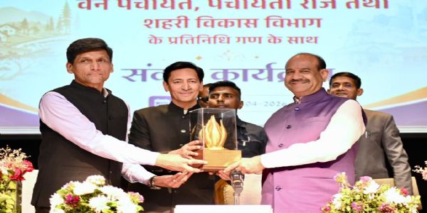 जलवायु परिवर्तन से लड़ने के लिए पर्यावरण अनुकूल जीवन शैली जरूरी: ओम बिरला