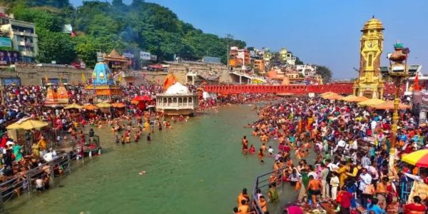 (अपडेट) बुद्ध पूर्णिमा पर हरिद्वार में उमड़ा आस्था का सैलाब, तेरह लाख से ज्यादा श्रद्धालुओं ने लगाई गंगा में डुबकी
