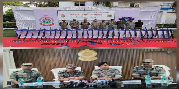 छत्तीसगढ़ के बीजापुर में नक्सली डंप से 65.52 लाख नकद, एलएमजी सहित 32 हथियार बरामद