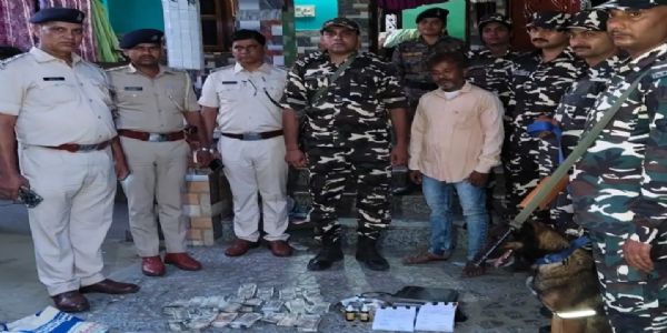 (अपडेट)बिहार के किशनगंज में एसएसबी-पुलिस की बड़ी कार्रवाई, चीन-कतर और सऊदी की करेंसी के साथ एक गिरफ्तार