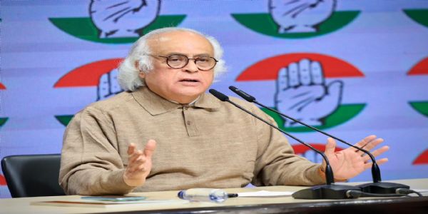 कांग्रेस सांसद जयराम रमेश ने शिक्षा मंत्री धर्मेंद्र प्रधान के खिलाफ विशेषाधिकार हनन का दिया नोटिस