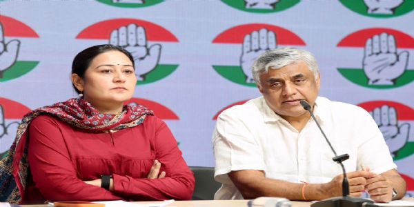 कांग्रेस ने बढ़ती महंगाई और ईंधन कीमतों को लेकर केंद्र की मंशा पर उठाये सवाल