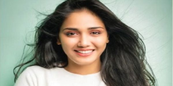 ट्विशा शर्मा मौत मामले में सुप्रीम कोर्ट ने लिया संज्ञान, चीफ जस्टिस की बेंच सोमवार को करेगी सुनवाई