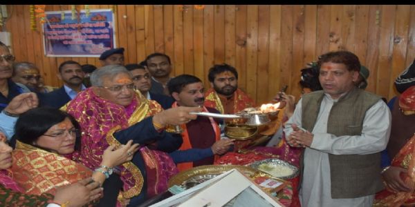मुख्य चुनाव आयुक्त ने यमुनोत्री पहुंच कर किए यमुना मांग के दर्शन, देश की खुशहाली की कामना की