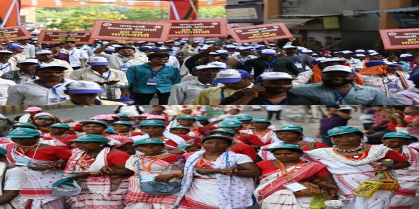 आदिवासियों के सामने धर्मांतरण की चुनौती