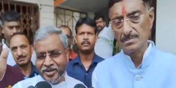 (लीड) रांची में संघ कार्यालय पर फेंका गया पेट्रोल बम, रक्षा राज्यमंत्री संजय सेठ बोले- बड़ी साजिश का संकेत