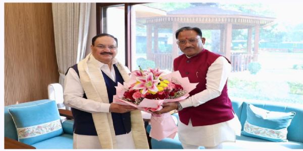जेपी नड्डा से मिले विष्णुदेव साय, स्वास्थ्य सेवाओं और किसानों के लिए खाद-बीज उपलब्धता पर हुई विस्तृत चर्चा
