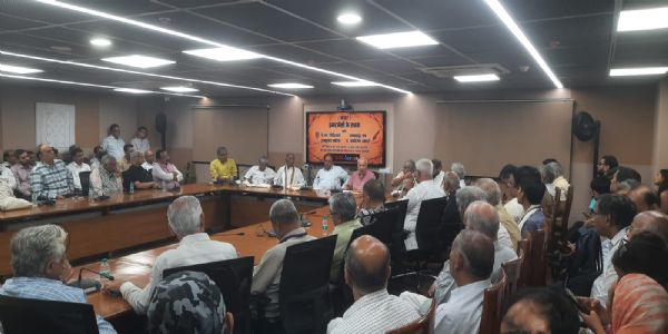 तत्कालीन प्रधानमंत्री इंदिरा गांधी का भ्रम ही देश में लोकतंत्र की बहाली का माध्यम बना था : राम बहादुर राय