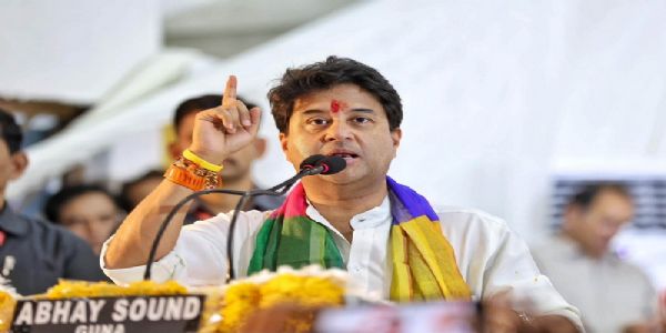 सिंधिया ने मप्र के गुना को दी तीन सड़क परियोजनाओं की सौगात, किया लोकार्पण