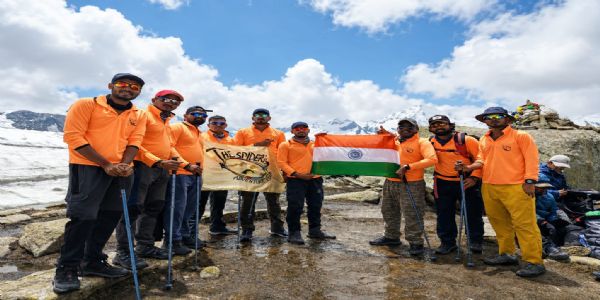 टीम स्पाइडर्स ने फतह किया हिमाचल प्रदेश का हम्पटा पास, 4,270 मीटर की ऊंचाई पर परचम