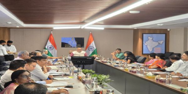 गिरिराज सिंह ने राष्ट्रीय सांख्यिकी दिवस पर की कपड़ा मंत्रालय की योजनाओं की समीक्षा