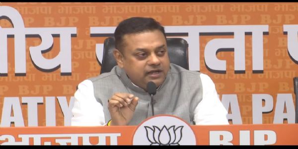 इंडी गठबंधन की बैठक पर भाजपा का तंज, कहा- कमजोर पड़ चुकी है जमीन, आने वाले समय में कार में होगी बैठक