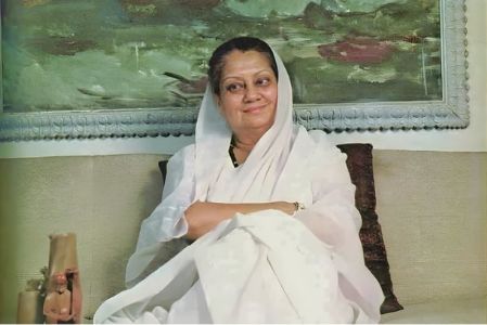 राजमाता विजया राजे सिंधिया पर सोने की तस्करी का आरोप