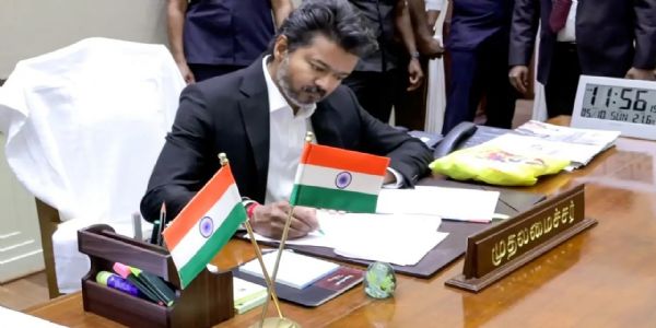 तमिलनाडु सरकार ने रिश्वत की शिकायतों के लिए शुरू की व्हाट्सऐप सेवा, सभी सरकारी कार्यालयों में जागरूकता बोर्ड लगाने के निर्देश
