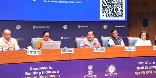 भारत की पहली इंजीनियरिंग बायोलॉजी स्नातक डिग्री शुरू होगी, 2035 तक बायोइकोनॉमी महाशक्ति बनने का लक्ष्य